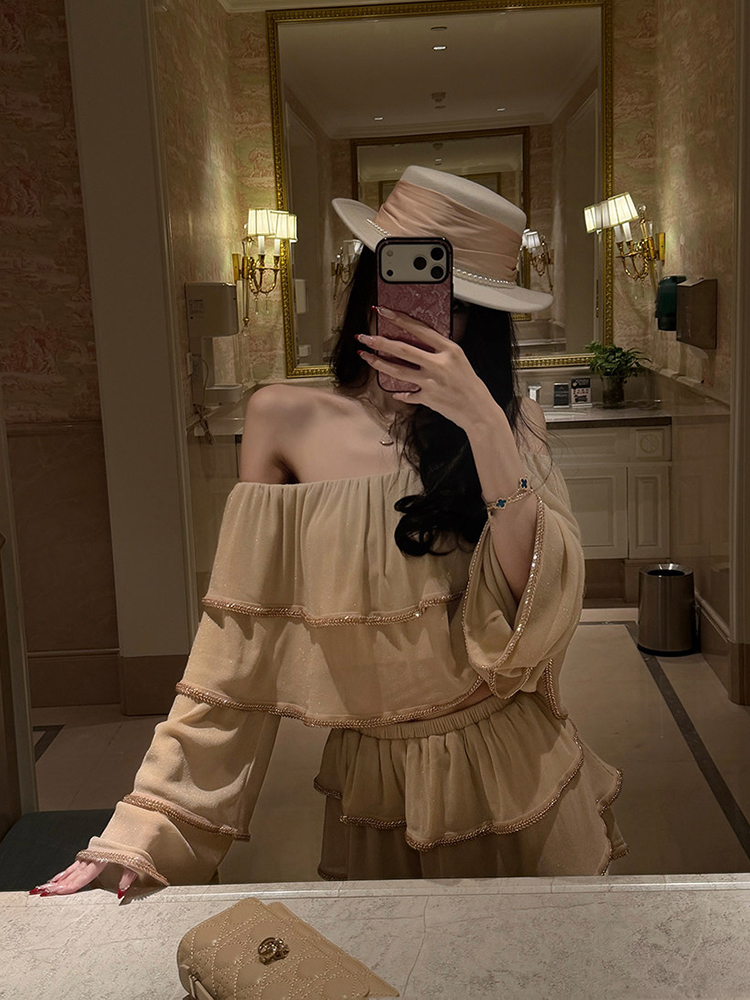 Комплект из топа с открытыми п – обзор и цена Blouse Off Shoulder